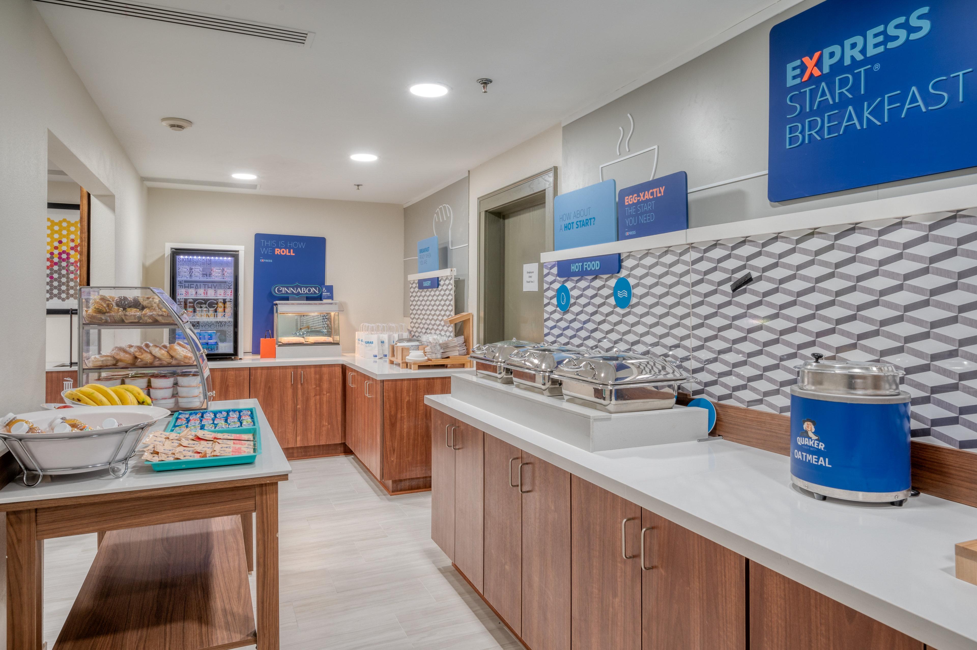 Holiday Inn Express Hotel & Suites Greenville By Ihg Extérieur photo