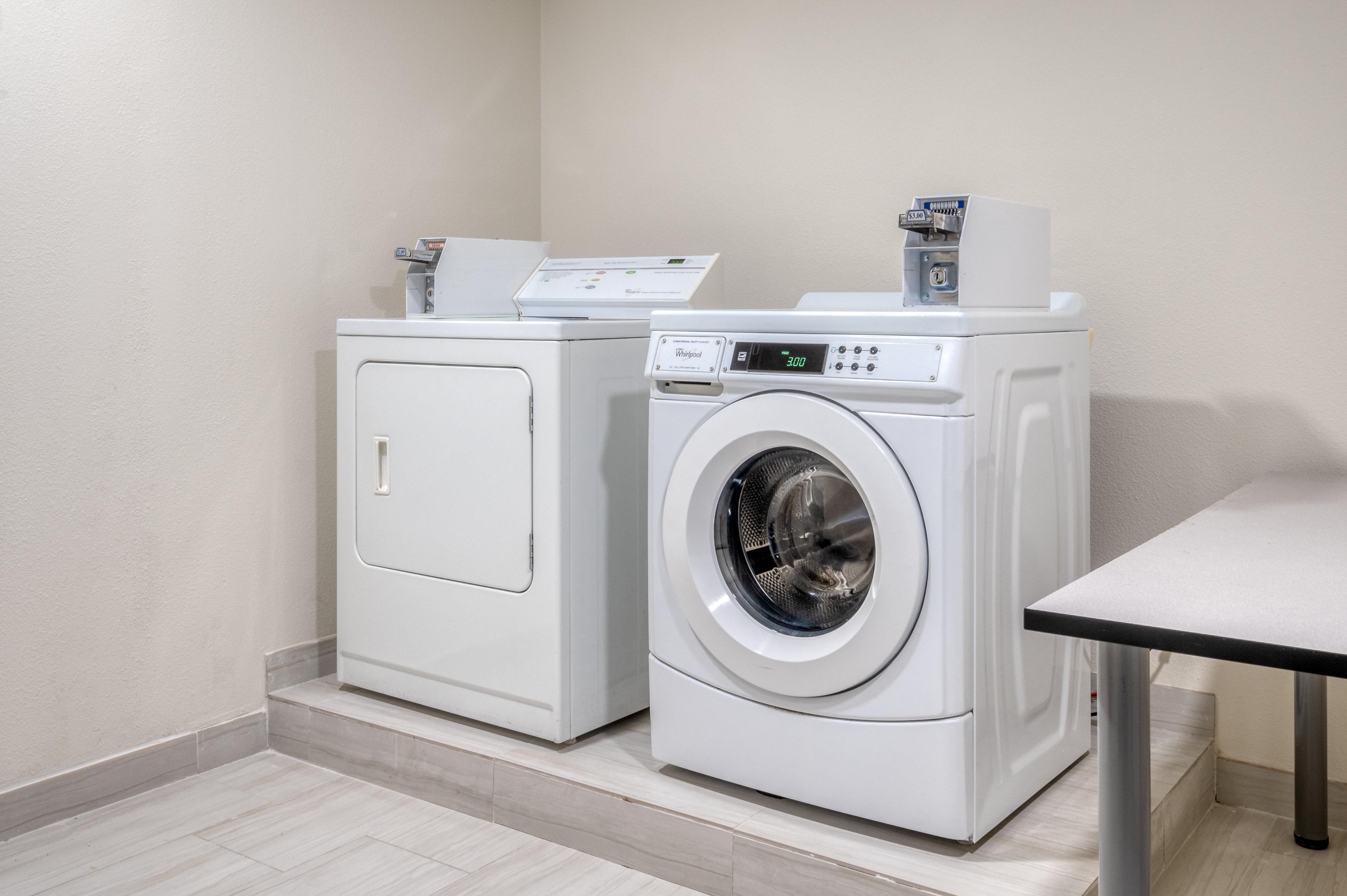 Holiday Inn Express Hotel & Suites Greenville By Ihg Extérieur photo