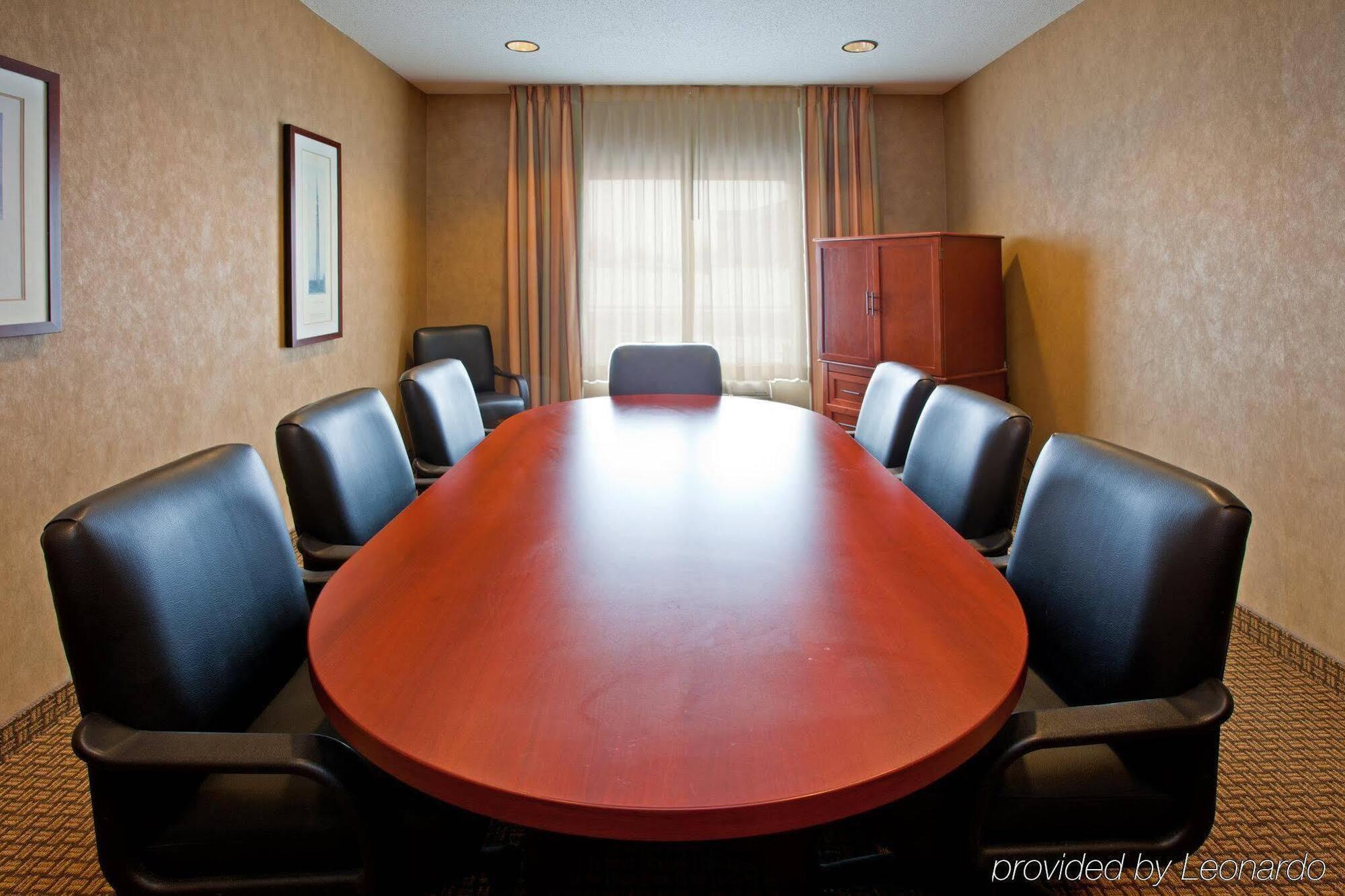 Holiday Inn Express Hotel & Suites Greenville By Ihg Extérieur photo